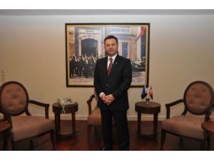 Vali Aksoy, Kadınlara Seçme Ve Seçilme Hakkı Verilişini Kutladı