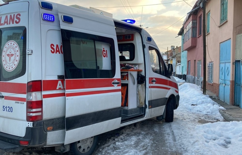 Konya'da evine giren kişi tarafından silahla yaralanan ev sahibi hastaneye kaldırıldı