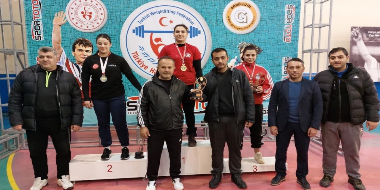 Büyükler Ferdi Halter Türkiye Şampiyonası’na Konya damgası