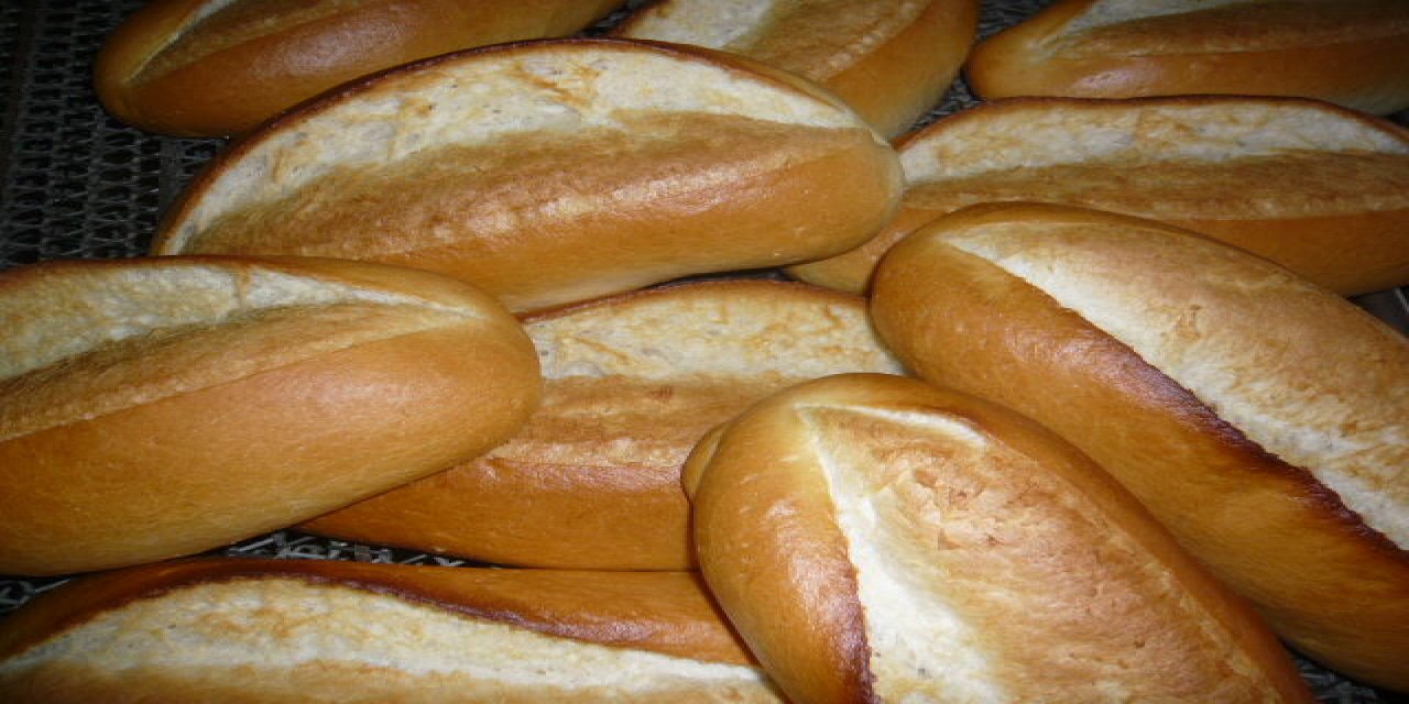 Karatay Belediyesi ekmeği 2 lira yaptı