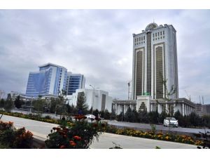 Türkmenistan'da Sigara İçmenin Zararları Yasalaşacak