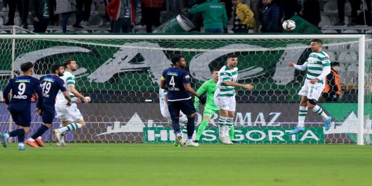 Konyaspor’da savunma çöktü 