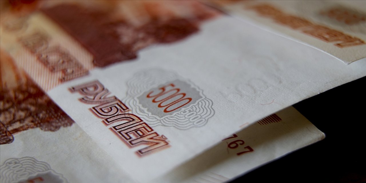 Rusya Merkez Bankası politika faiz oranını yüzde 9,5’ten yüzde 20’ye çıkardı