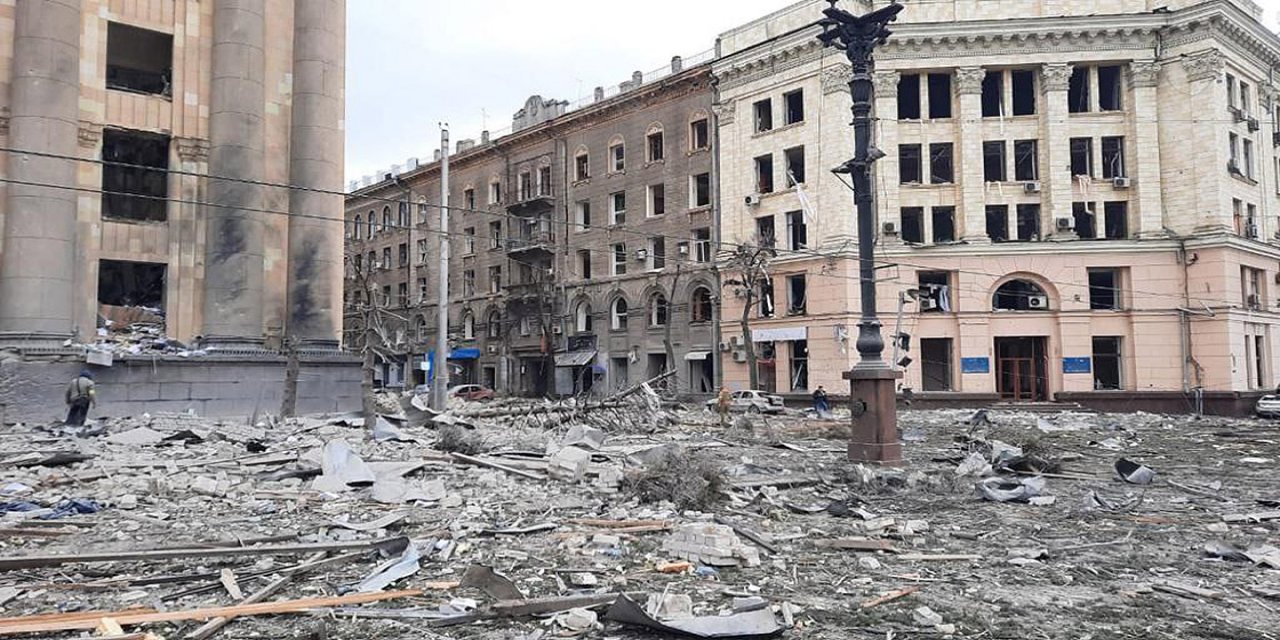 Rus güçler Harkov valilik binasını füzeyle vurdu