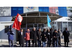 Biber Gazını Eylemle Bm’ye Şikayet Ettiler