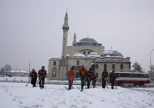 Karatay vuslat törenine hazır