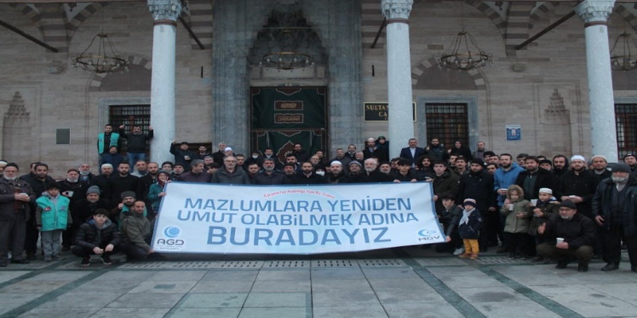 "Ümmeti sabah namazına uyanan gençler uyandıracak"