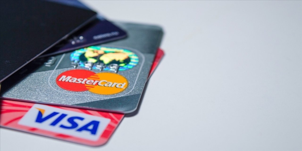 Visa ile Mastercard, Rusya'daki operasyonlarını askıya aldı