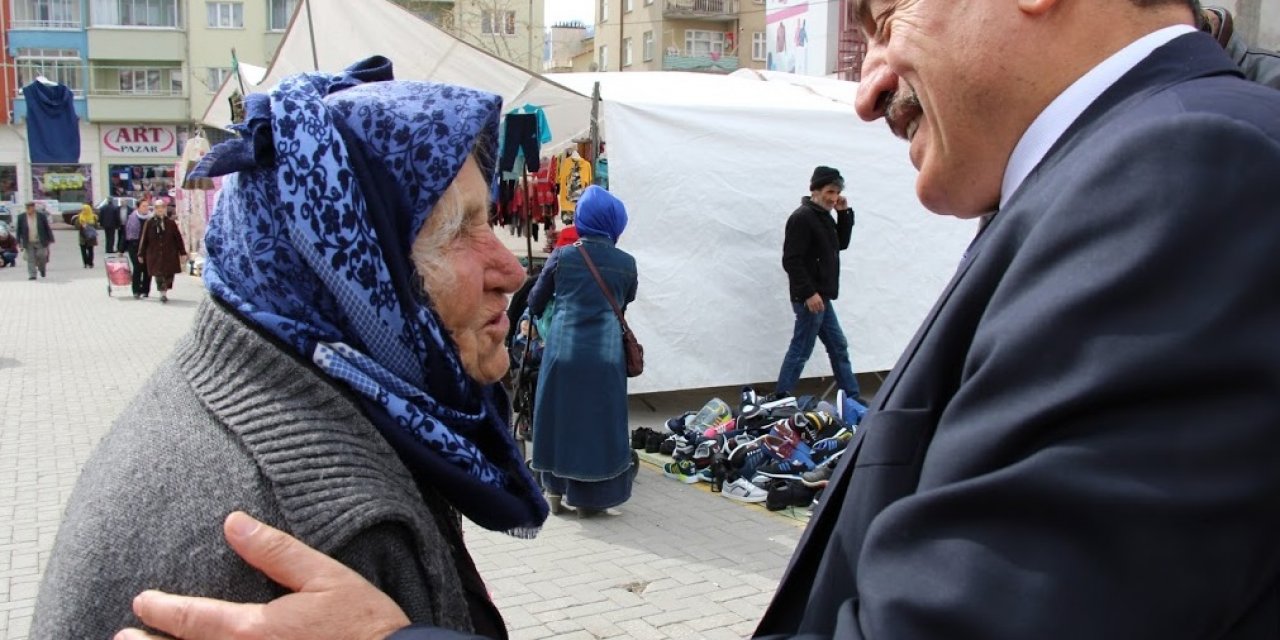 "Her türlü ayrımcılıkla mücadele etmeliyiz"