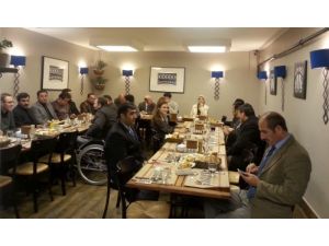 Engelli Gazilere Yemekte Ağırlandı