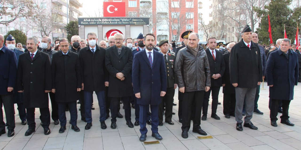 Şehitliklerde duygusal anlar yaşandı