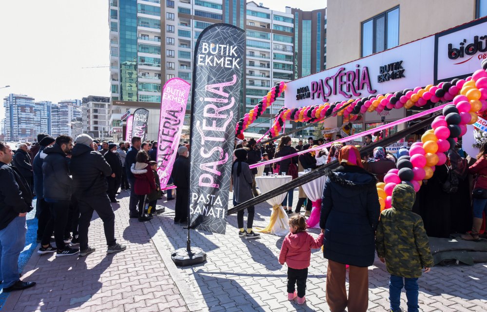 Konya’nın yeni lezzet noktası  ''Pasteria'' hizmete girdi