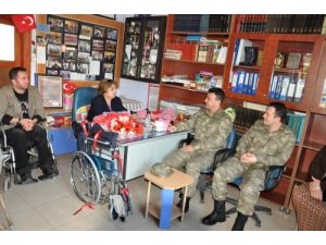 Dörtyol Garnizon Komutanı Güvenir, Bedensel Engellileri Ziyaret Etti