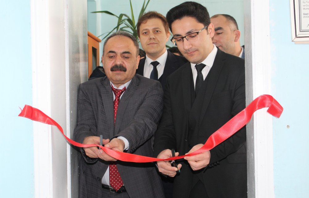 Yunak'ta "Sıfır Atık Kütüphanesi" açıldı