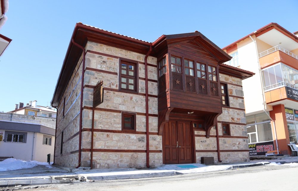 Seydişehir'e Bahaddin Paslı Kültür Sanat Evi açıldı