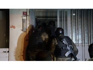 Uyuşturucu Tacirlerine Şafak Operasyonu