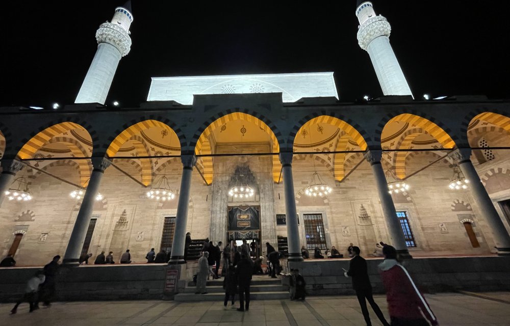 Konya'da ilk teravih namazı kılındı