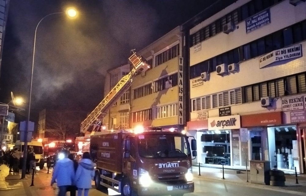 İstanbul Caddesi'nde yangın çıktı