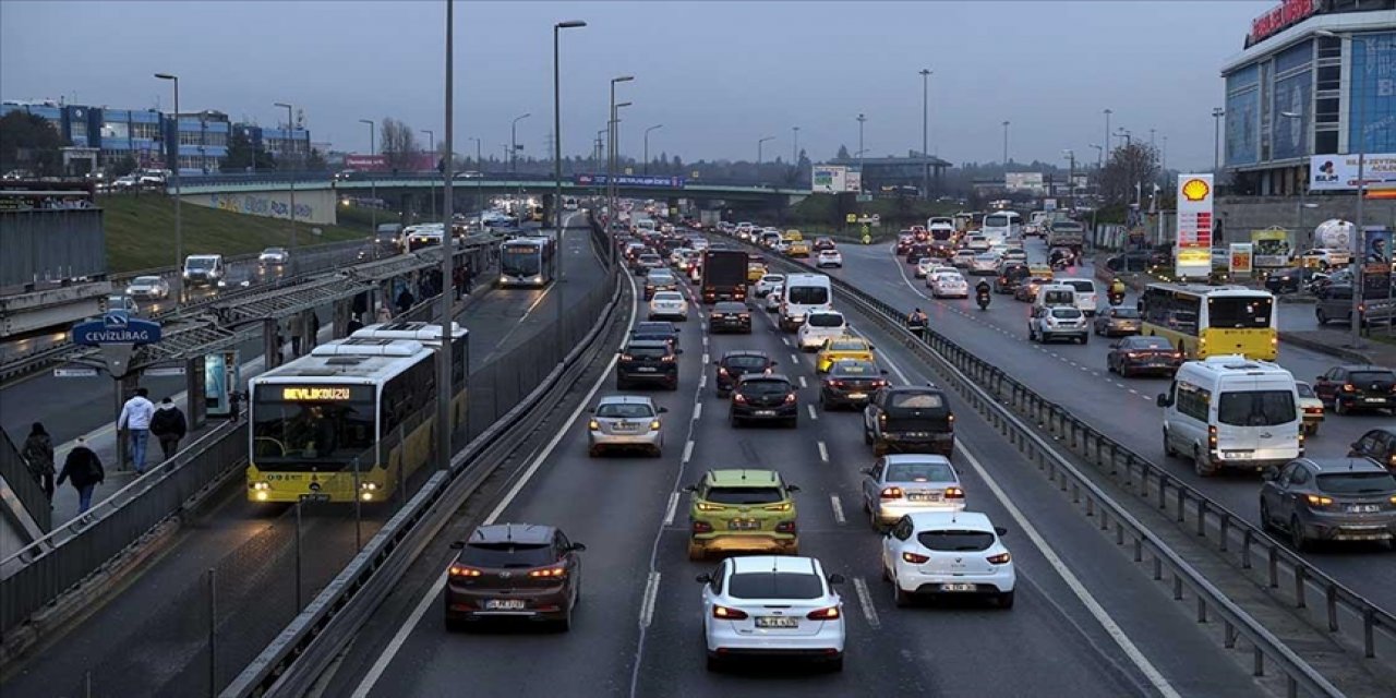 İstanbul'da ulaşım ücretlerine yüzde 40 zam yapıldı