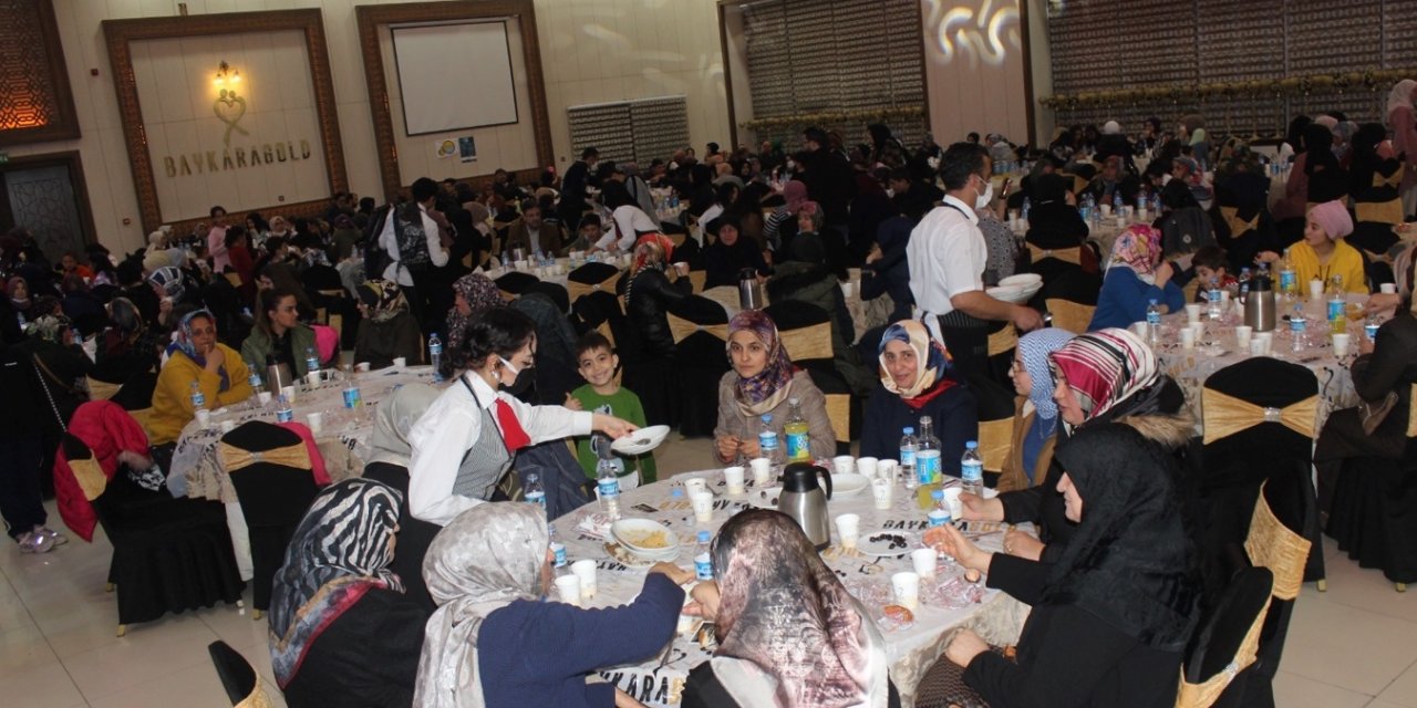 HAMİDER'den anlamlı iftar