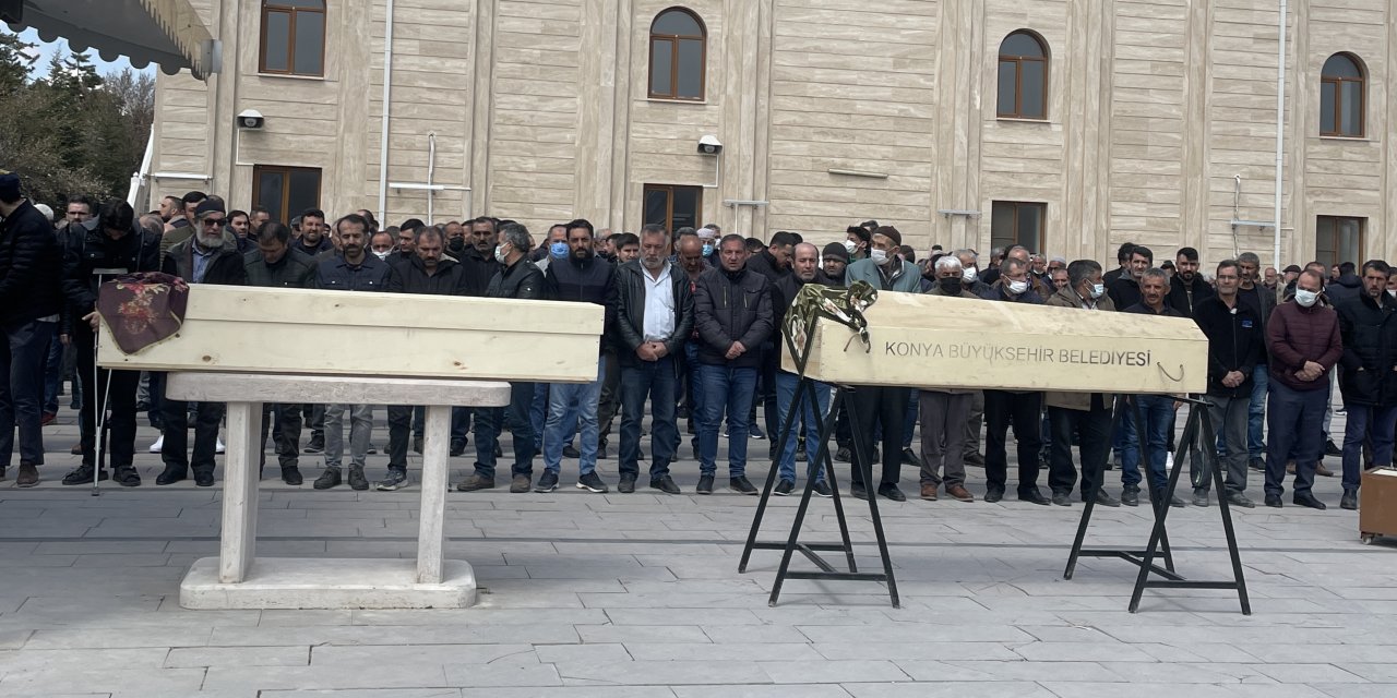 Konya'da sobadan sızan gazdan zehirlenen anne ile kızının cenazeleri defnedildi
