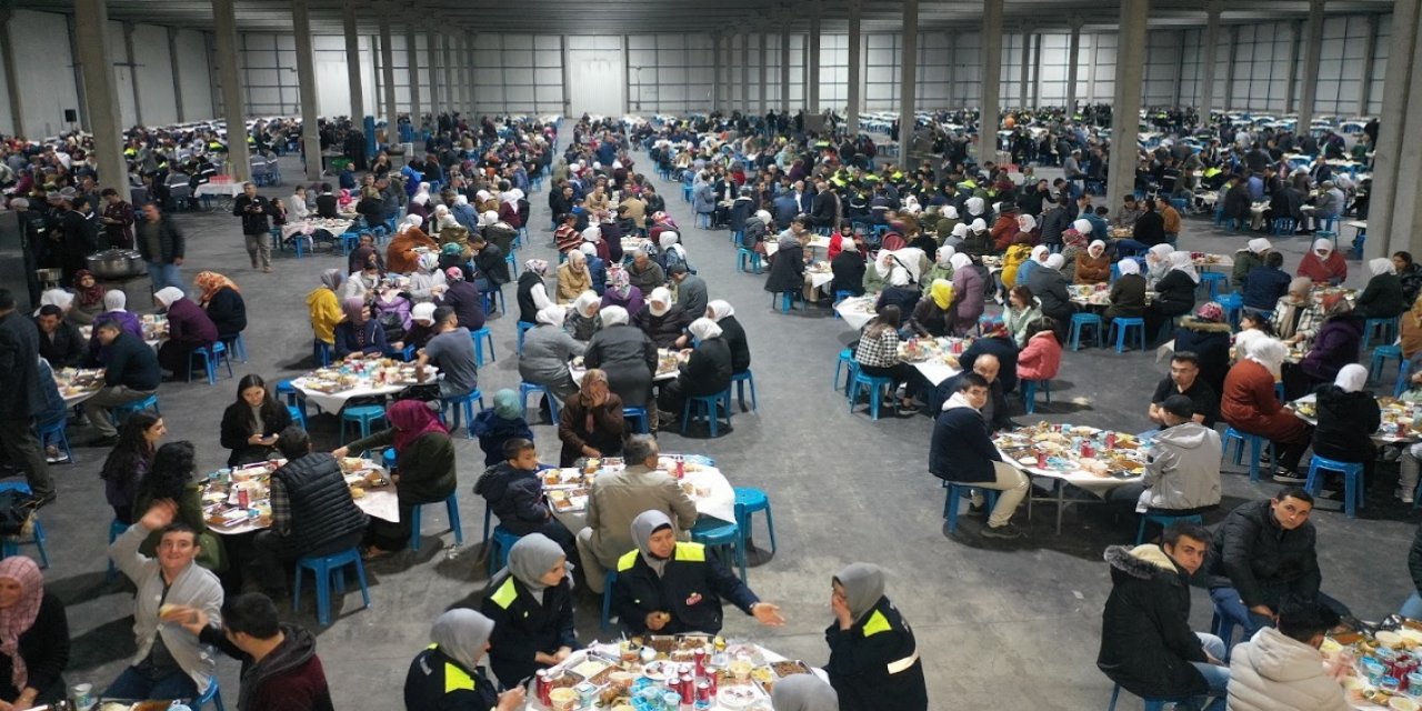 Konya Şeker ailesi iftarda buluştu