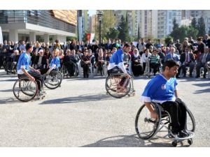 Çukurovalı Engelliler ‘rampama Park Etme’ Dedi