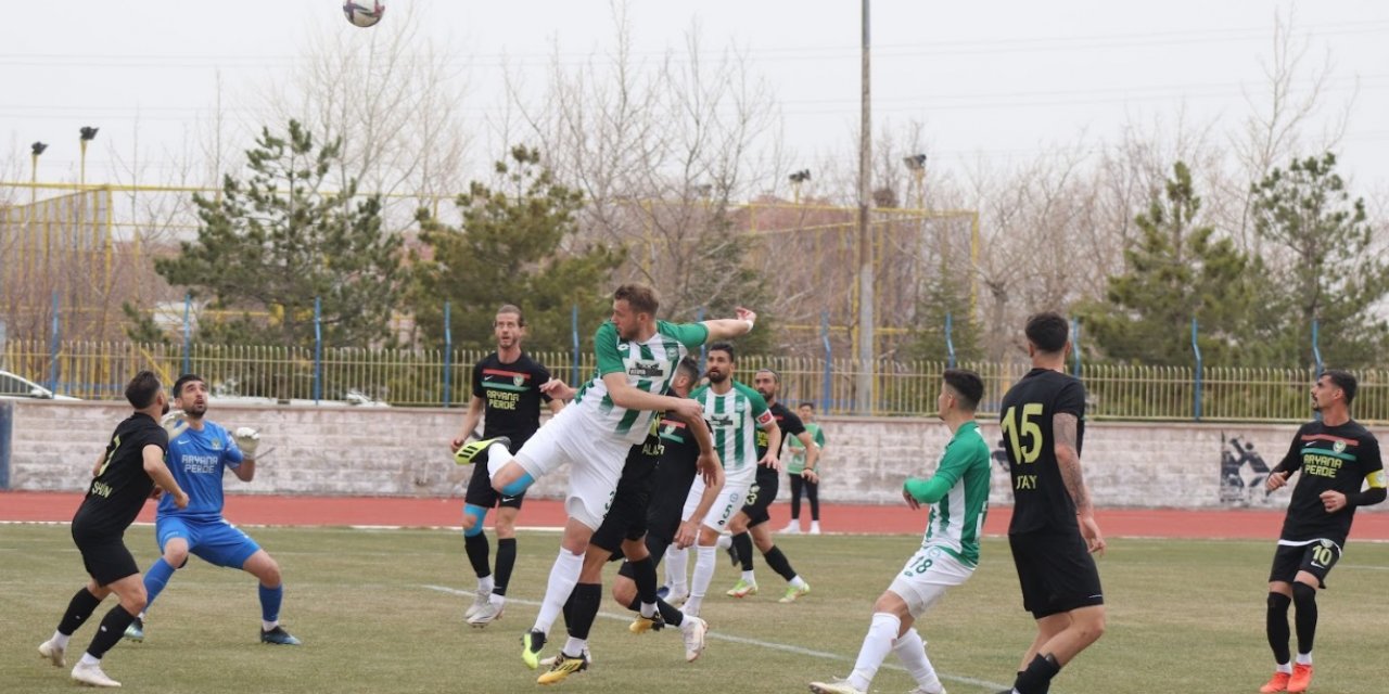 1922 Konyaspor 3. Lige düştü