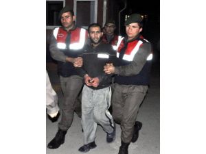 Cezaevinden Firar Etmeye Kalkan Mahkum Çatıda Yakalandı