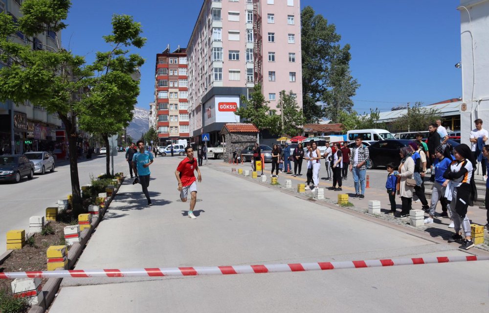 Seydişehir'de gençlik yürüyüşü ve koşusu yapıldı