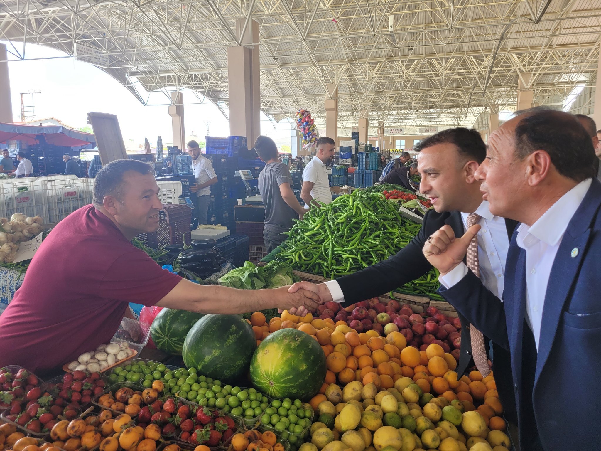 Tozoğlu bir dokundu  vatandaştan bin ah işitti