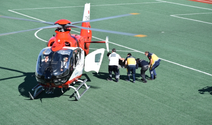 Ambulans helikopter kalp krizi  geçiren hasta için havalandı
