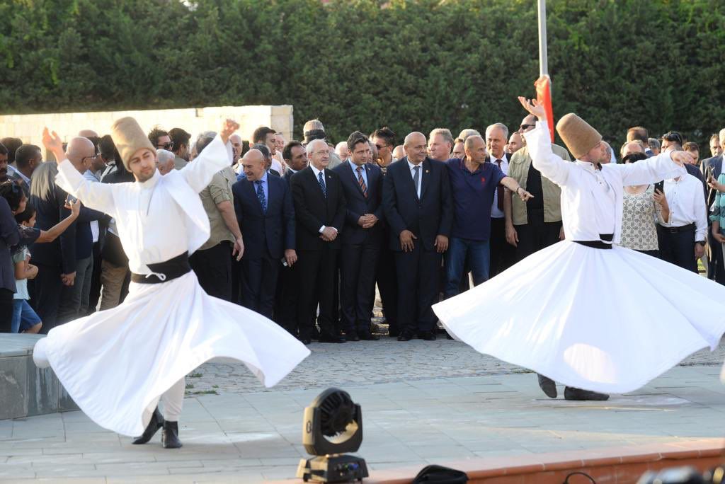 Kemal Kılıçdaroğlu İzmir’deki Konyalılar ile buluştu