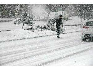 Iğdır'da 50 Köy Yolu Ulaşıma Kapandı