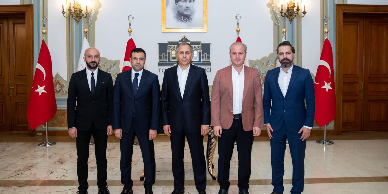 Başkan Özgökçen İstanbul  Valisi Yerlikaya’yı ziyaret etti