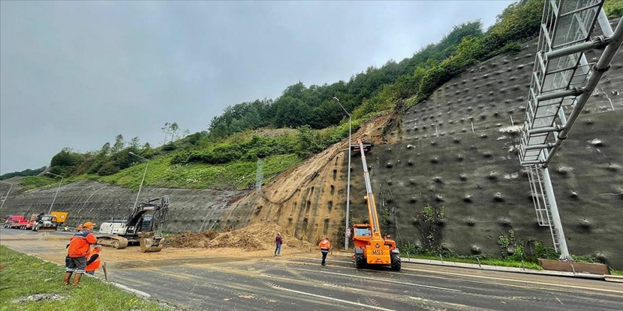 Bolu Dağı Tüneli İstanbul istikameti heyelan nedeniyle ulaşıma kapatıldı