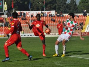 Balıkesirspor: 4 - Karşıyaka: 1