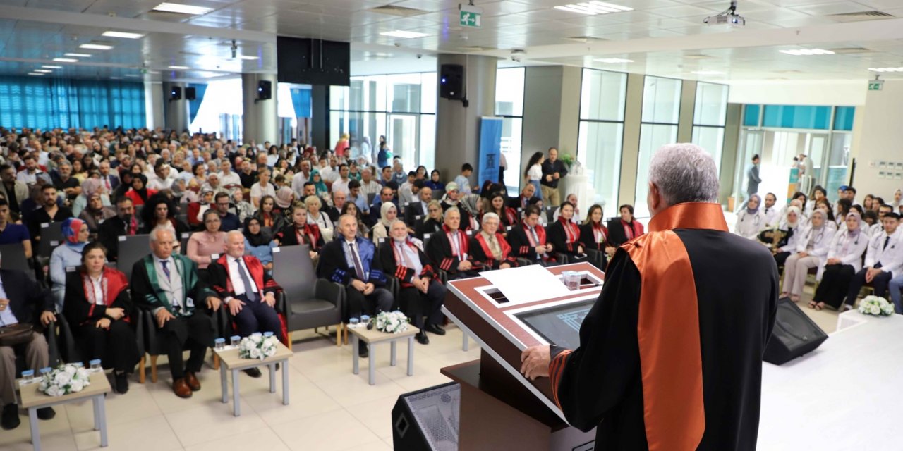 67 öğrenci hekimliğe ilk adımını attı