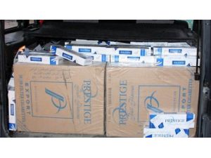 Minibüste 16 Bin Paket Kaçak Sigara Ele Geçirildi