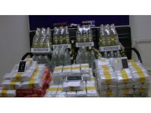 Yunan Sınırında 3 Bin 796 Adet Akıllı Telefon Ele Geçirildi