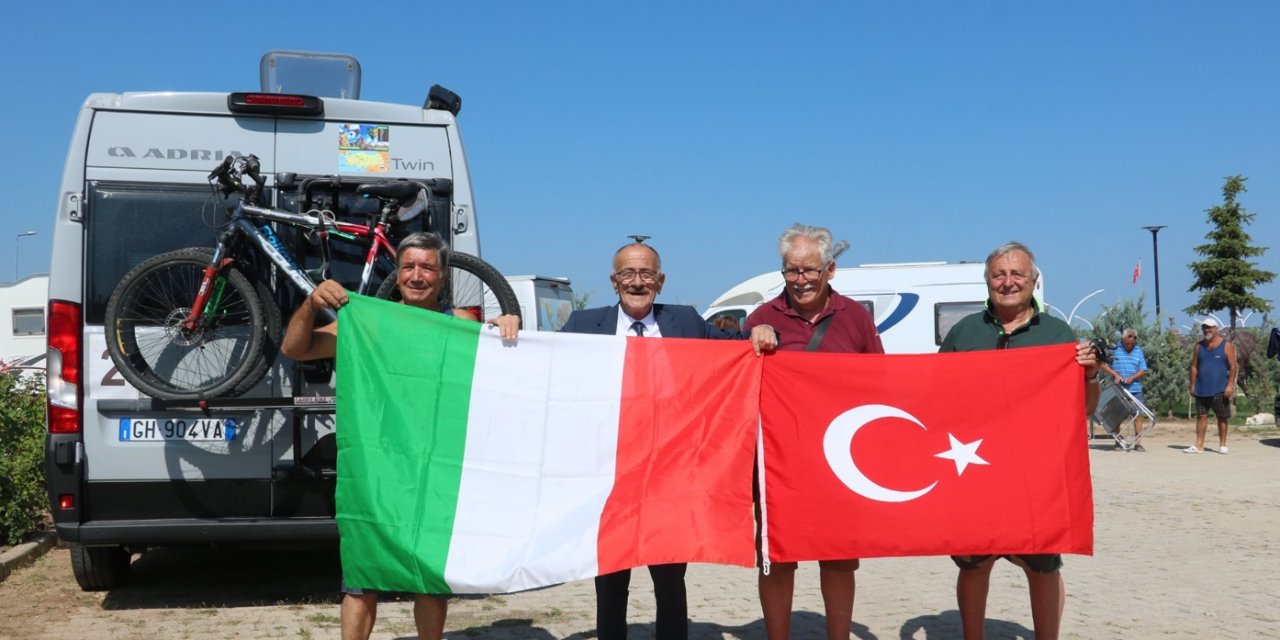 İtalyan karavancılar Beyşehir'e gitti