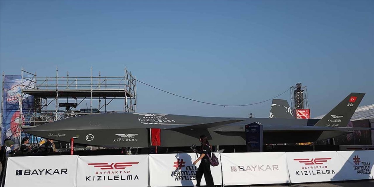İnsansız savaş uçağı "Bayraktar Kızılelma" TEKNOFEST KARADENİZ'de sergileniyor
