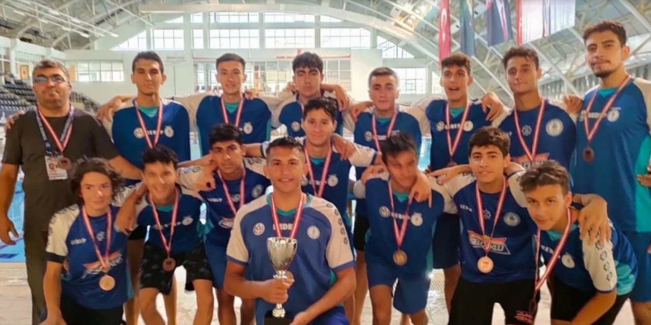 Selçuklu Belediyespor Su Topu takımı 2. Lig’e yükseldi