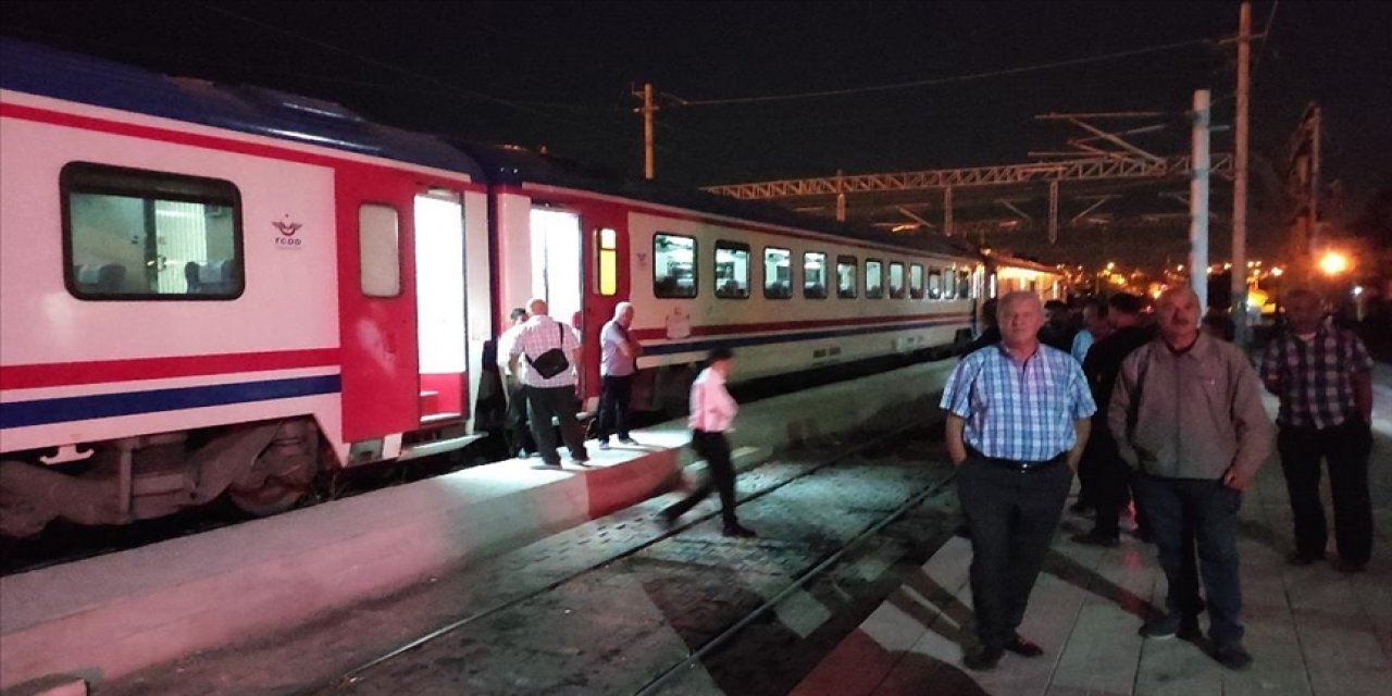 Ankara-Kayseri demir yolu yeniden ulaşıma açıldı