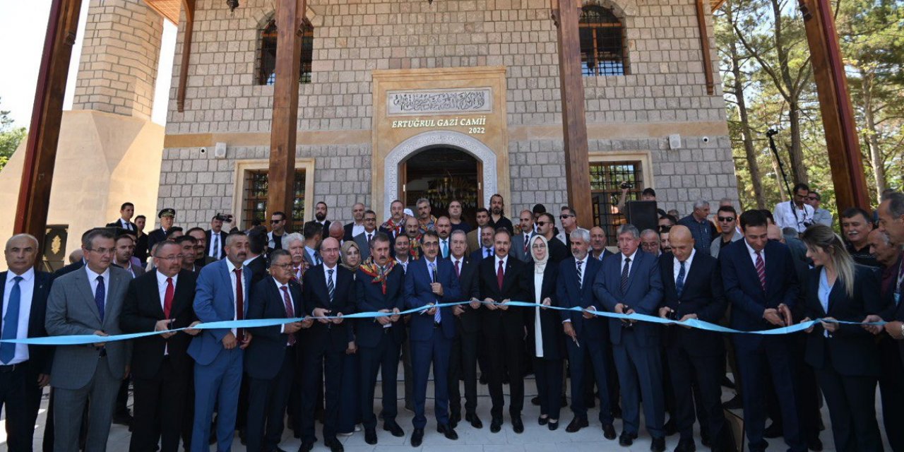 Selçuklu Belediyesi'nin destek sağladığı cami açıldı