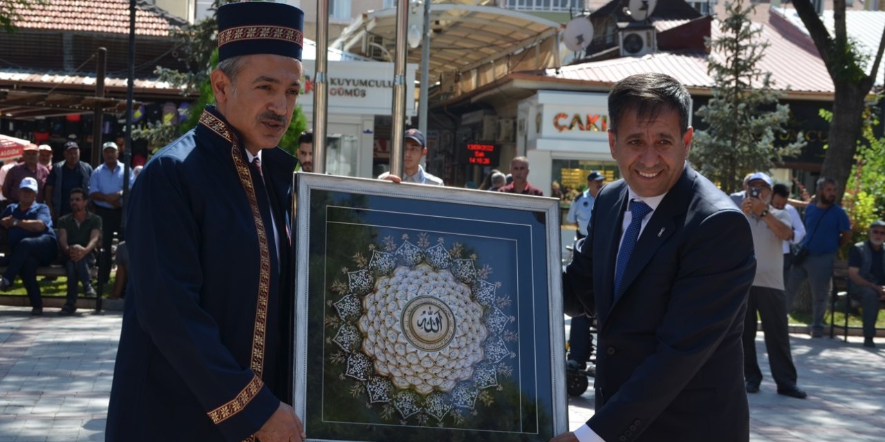 İlköğretim Haftası  törenle kutlandı