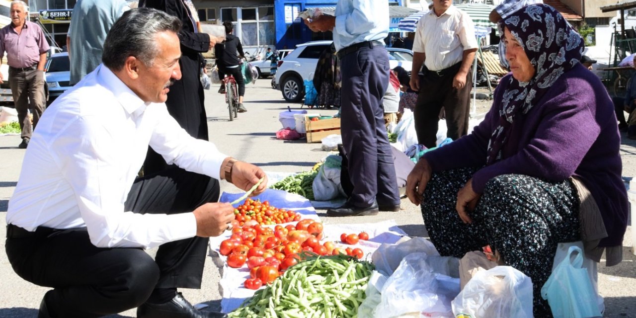 Seydişehir'de yerli ürün pazarı büyük ilgi görüyor