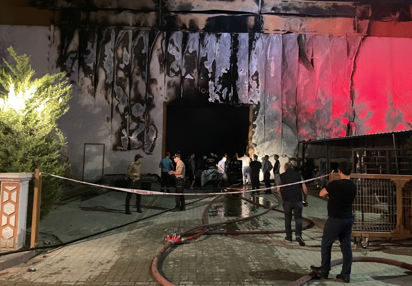 Konya'da plastik fabrikasında çıkan yangın söndürüldü