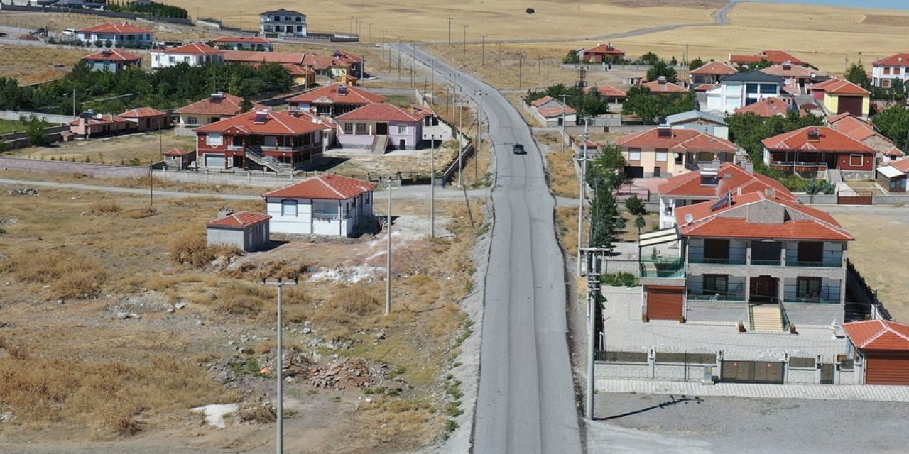 Büyükşehir yeni yolları tamamlıyor