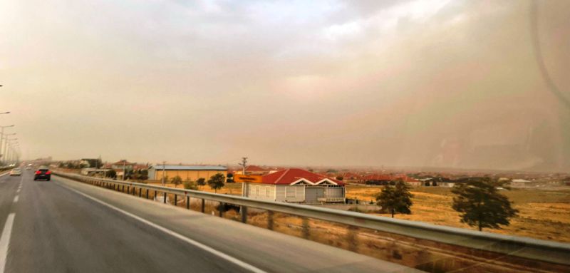 Konya-Cihanbeyli Yolu trafiğe kapatıldı